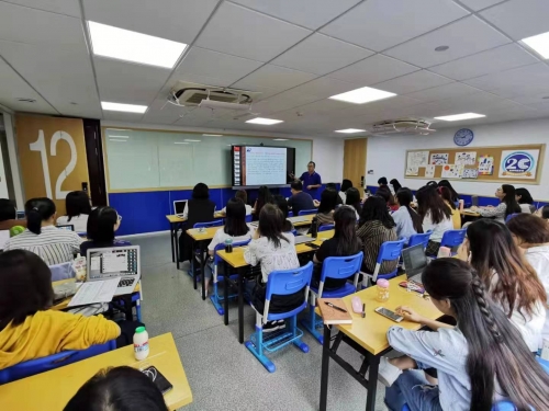 【安全生产】消防安全知识宣传，这一次，利来官方网走近教师